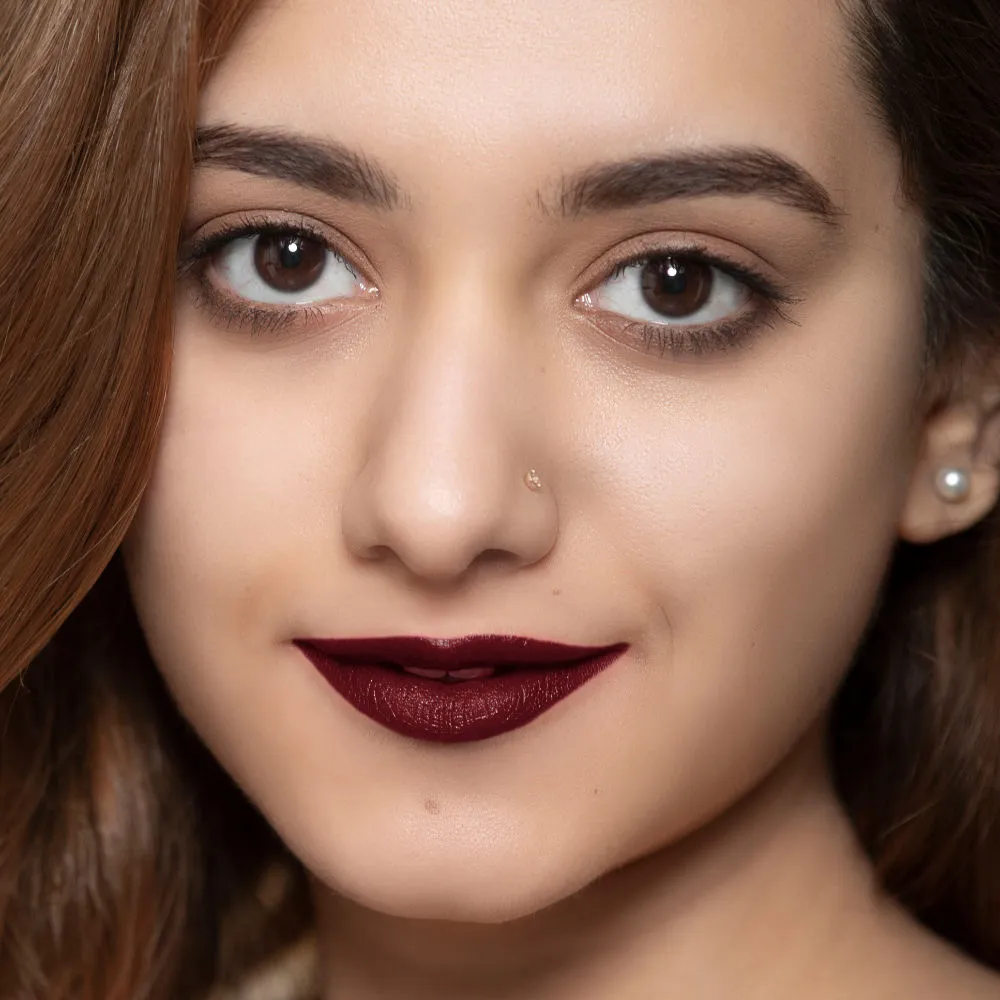 Faces Canada Matte Lip Crayon | Cocoa Butter and Chamomile | One Stroke Intense Color | Smooth Glide | All Day Hydrated Lips | Midnight Rose 2.8g
