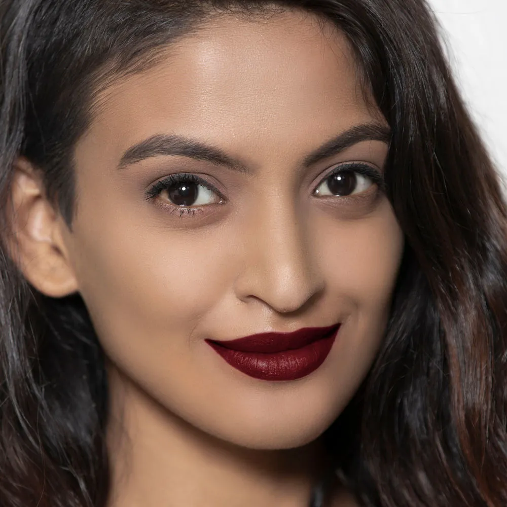 Faces Canada Matte Lip Crayon | Cocoa Butter and Chamomile | One Stroke Intense Color | Smooth Glide | All Day Hydrated Lips | Midnight Rose 2.8g
